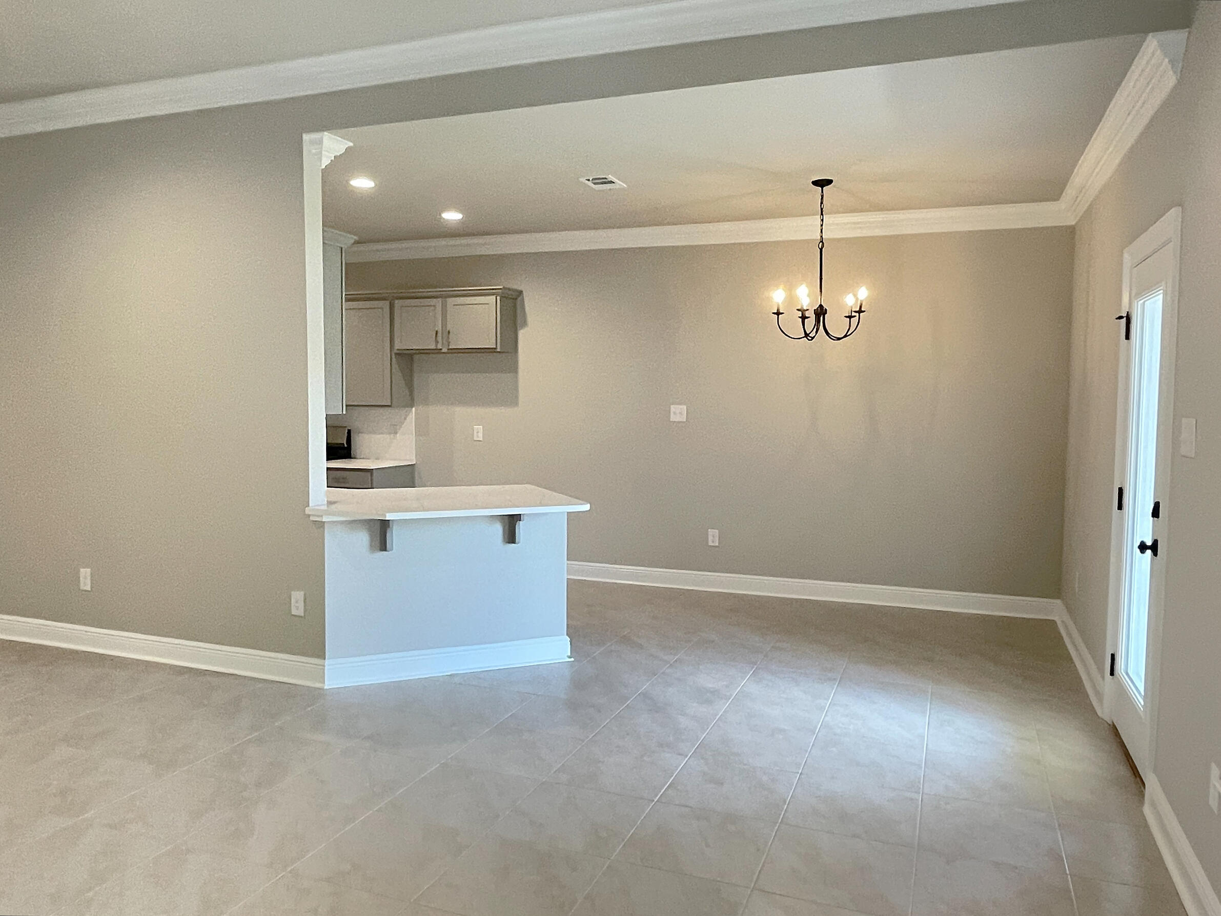 76 Alley Oak Lane Freeport, FL 32439 - Photo 3 of 9 Kitchen and Dining
