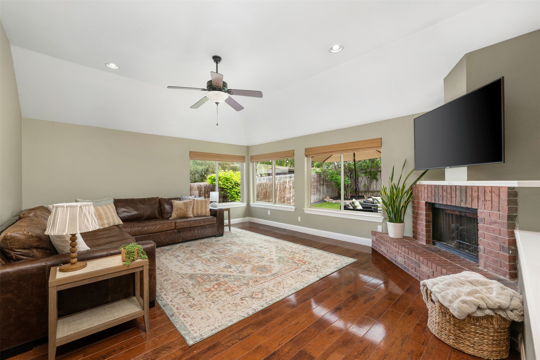 6115 Back Bay Lane Austin, TX 78739 - Photo 5 of 40