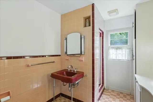 $329,000 | 607 Talaflo Street, Tallahassee, FL 32308