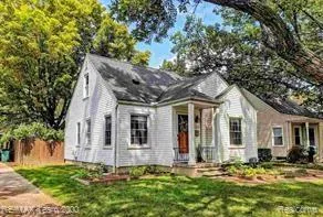 $294,900 | 579 East Baker Avenue, Clawson, MI 48017