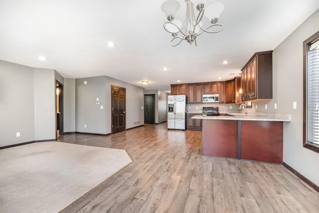 $299,000 | 905 Wencel Avenue Northeast, New Prague, MN 56071