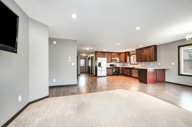 $299,000 | 905 Wencel Avenue Northeast, New Prague, MN 56071