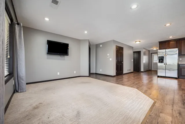 $299,000 | 905 Wencel Avenue Northeast, New Prague, MN 56071