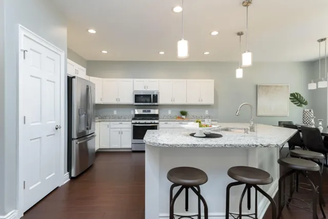 $399,900 | 305 Waldon Drive, Battle Creek, MI 49015