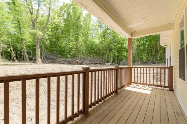 $399,900 | 305 Waldon Drive, Battle Creek, MI 49015