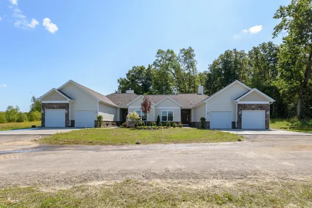 $399,900 | 305 Waldon Drive, Battle Creek, MI 49015