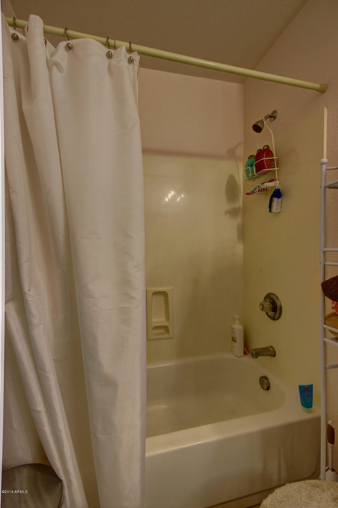 9614 West Payson Road Tolleson, AZ 85353 - Photo 12 of 21 Guest Bathroom