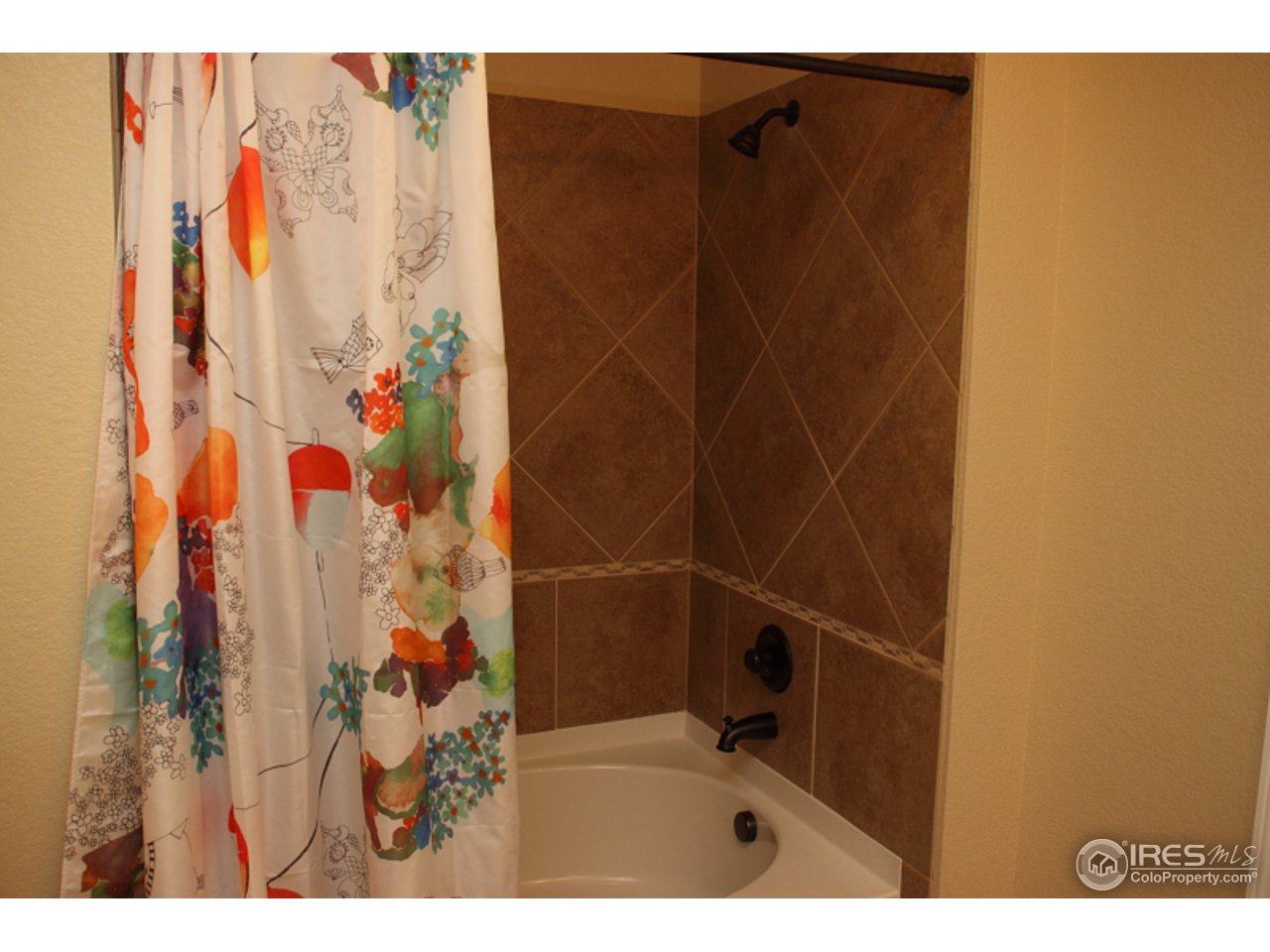 2133 Krisron Road, Unit B205 Fort Collins, CO 80525 - Photo 14 of 18 Gallery Image 14