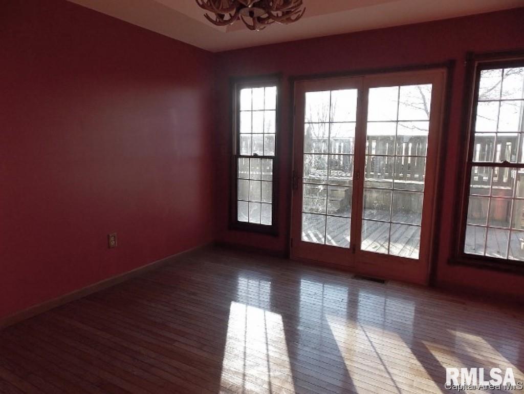 31137 Kimes Road Girard, IL 62640 - Photo 13 of 14