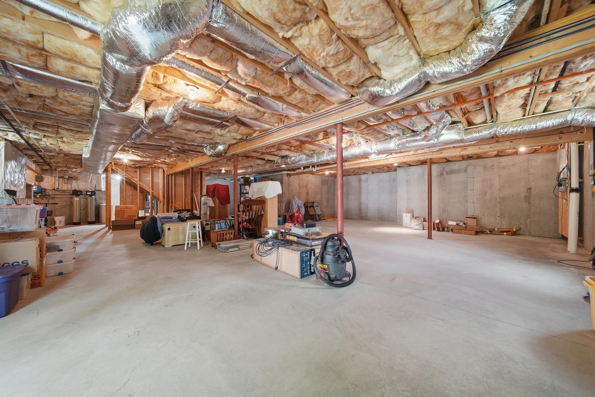 145 Clement Road Pelham, NH 03076 - Photo 32 of 52 Gallery Image 32