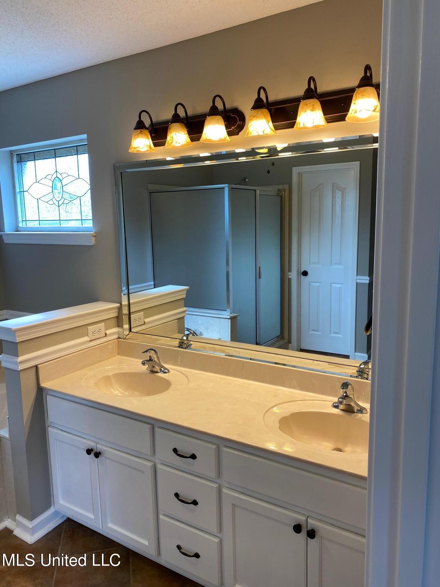 2438 Heather Ridge Southaven, MS 38672 - Photo 18 of 27 IMG_6730