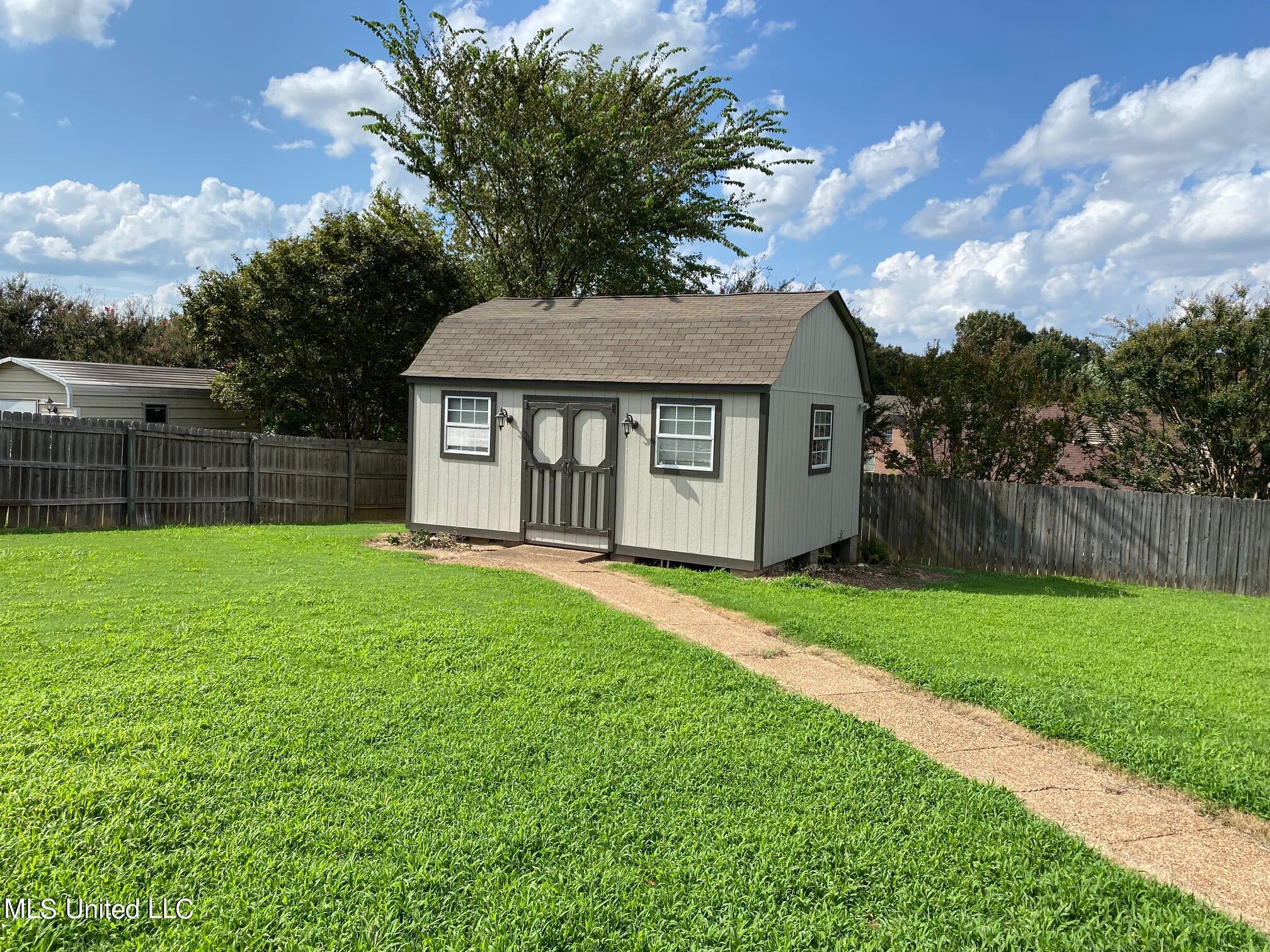 2438 Heather Ridge Southaven, MS 38672 - Photo 6 of 27 IMG_6744