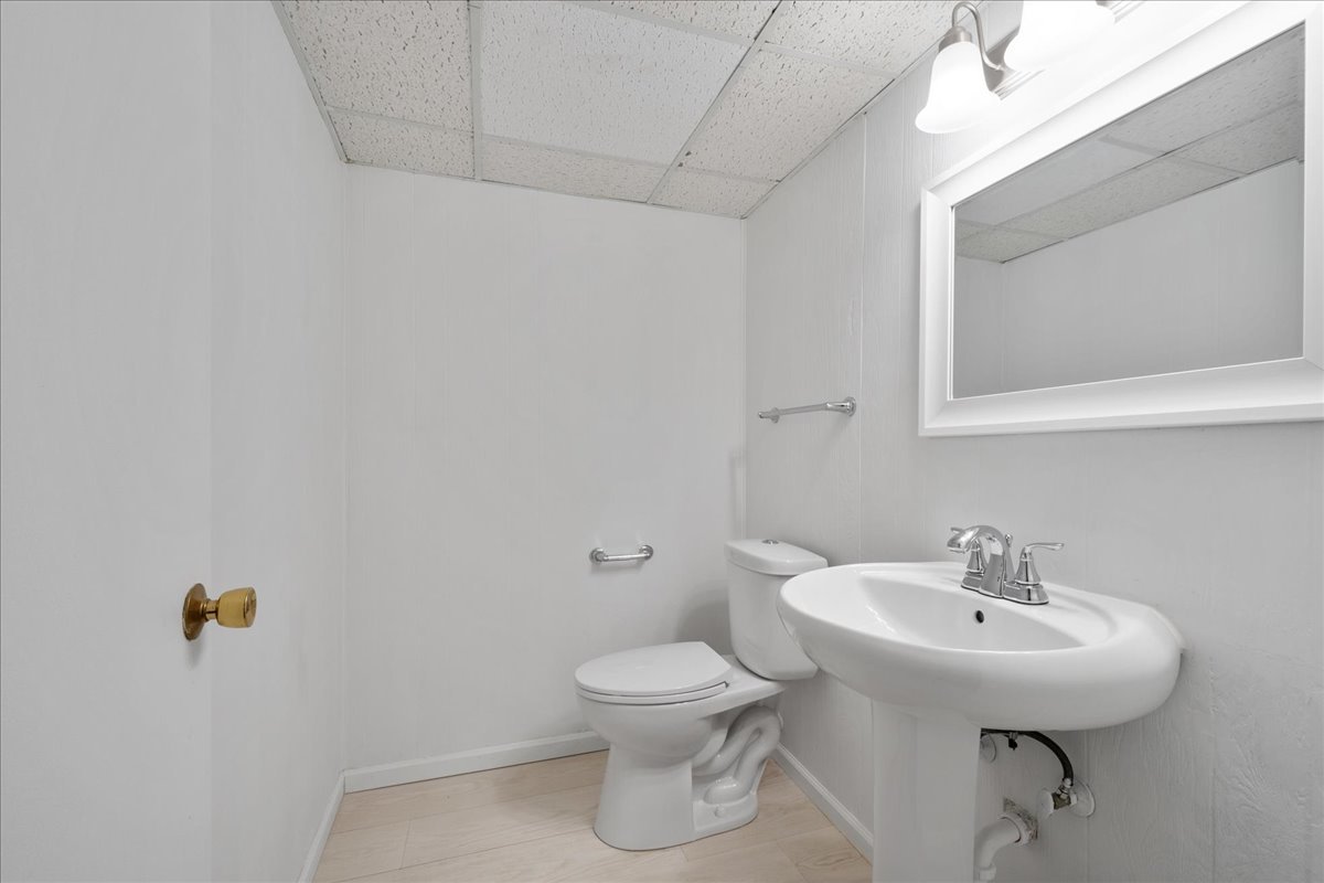 2821 Covert Road Glenview, IL 60025 - Photo 27 of 28