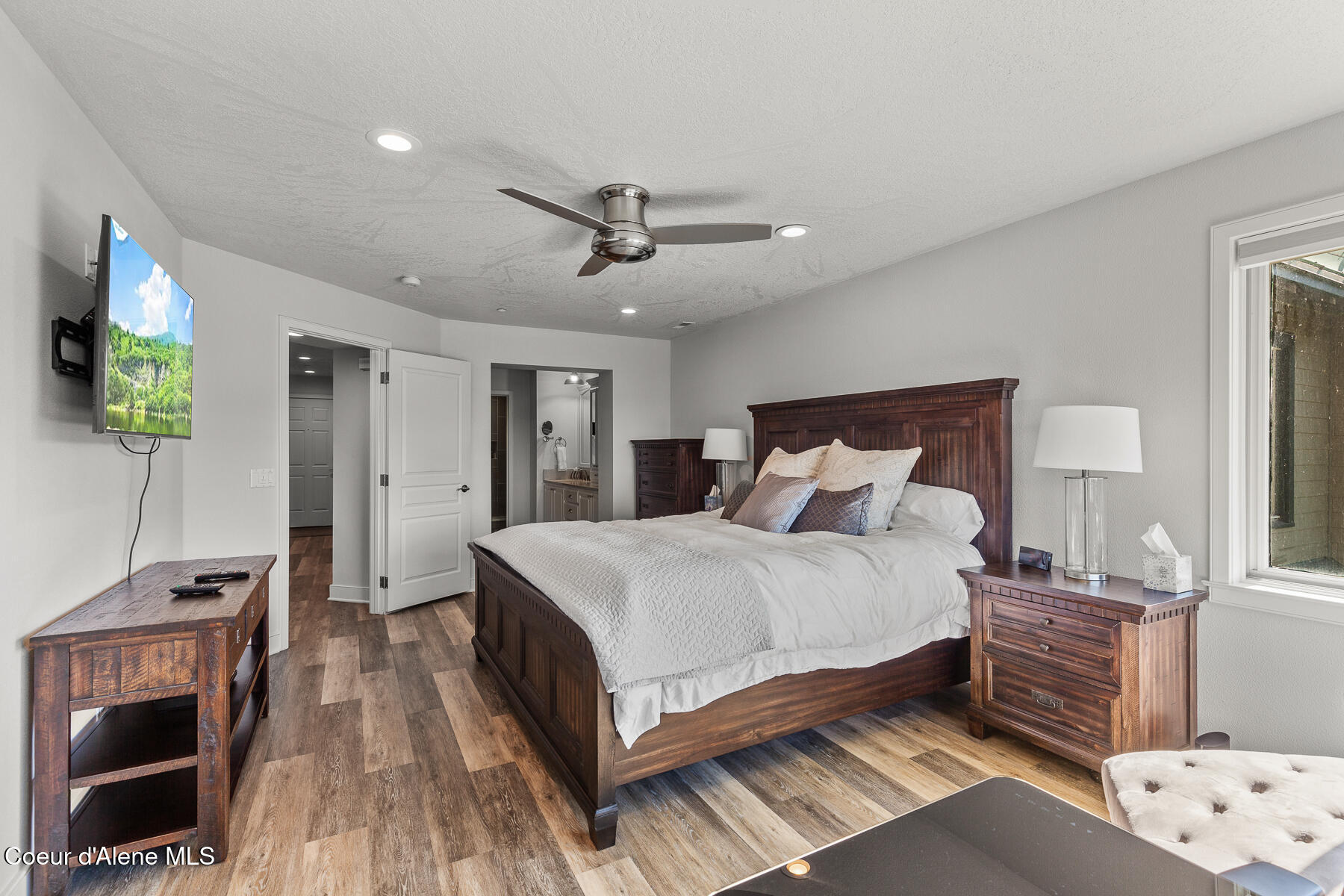 4724 South Arrow Point Drive, Unit 301 Harrison, ID 83833 - Photo 13 of 23 ArrowPoint_A301-12