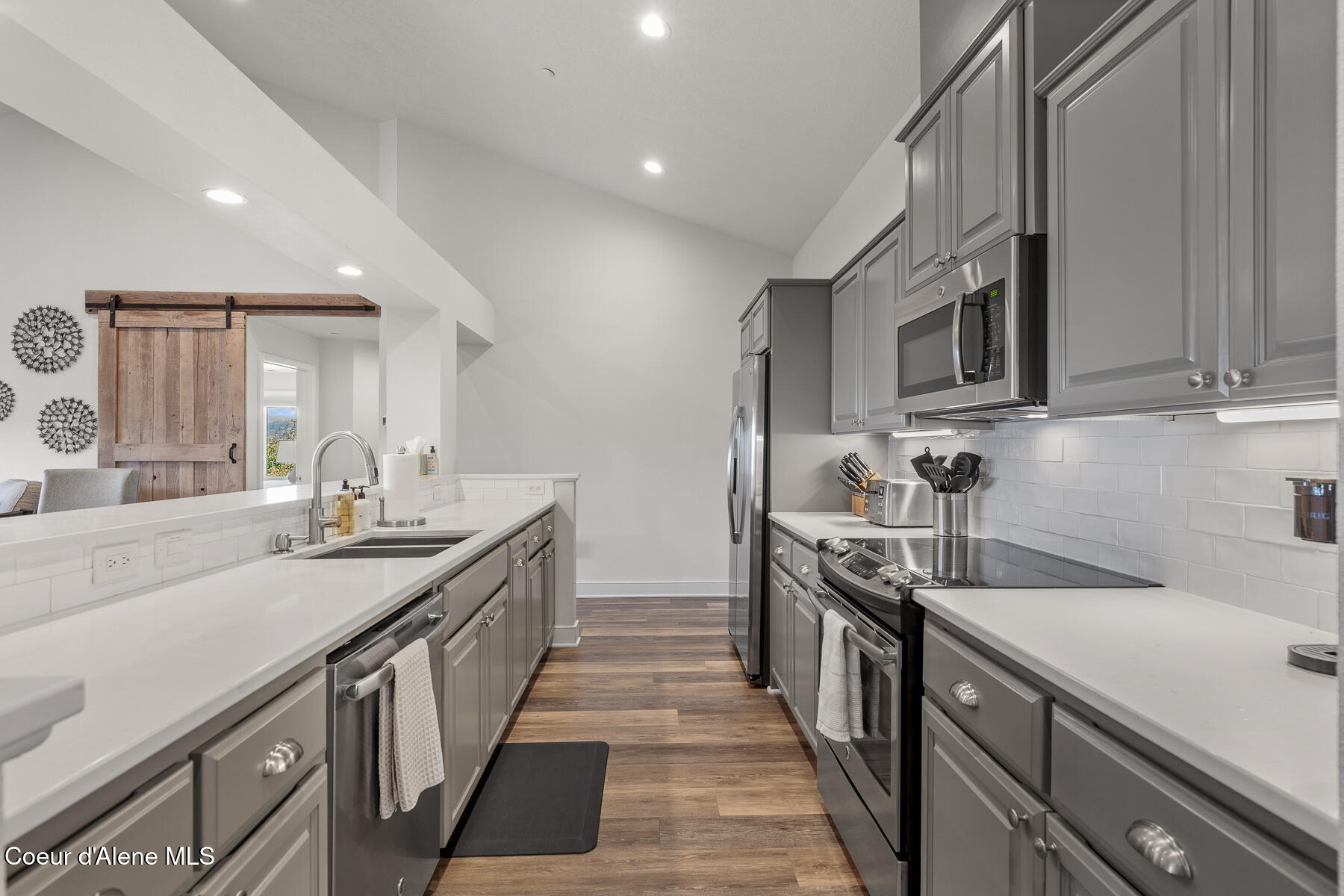 4724 South Arrow Point Drive, Unit 301 Harrison, ID 83833 - Photo 10 of 23 ArrowPoint_A301-9