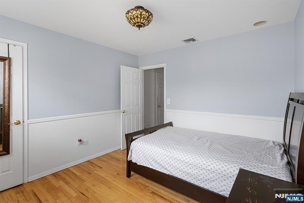 38 Parson Road Clifton, NJ 07012 - Photo 18 of 36 Gallery Image 18