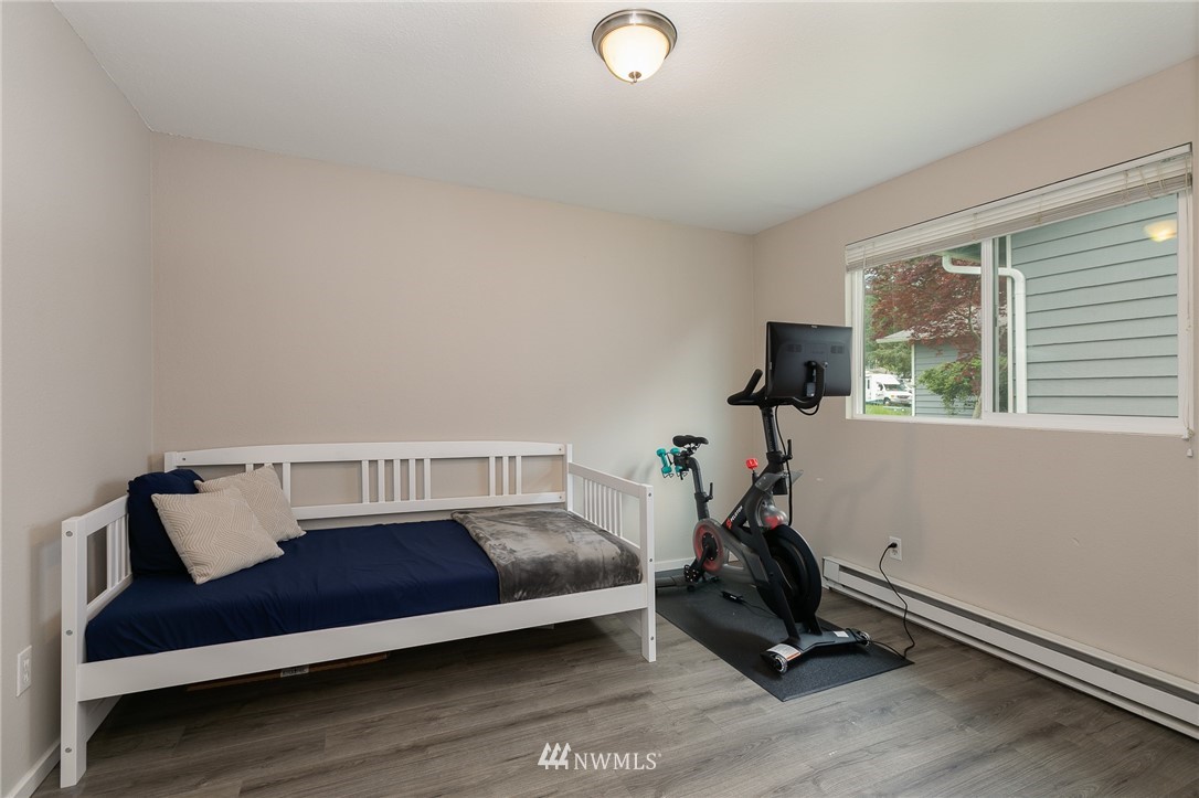 628 212th Street Southwest Bothell, WA 98021 - Photo 15 of 18