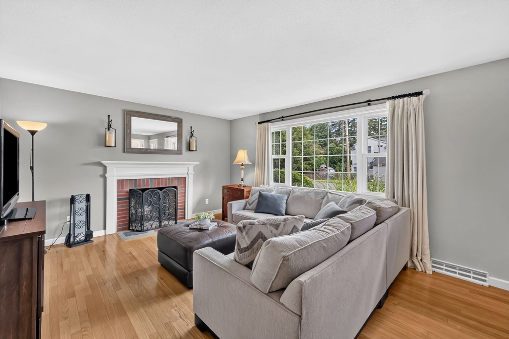 6 Rogers Road East Longmeadow, MA 01028 - Photo 9 of 38