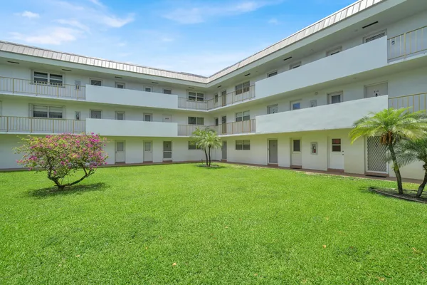 $1,700 | 5501 Northwest 2nd Avenue, Unit 111, Boca Raton, FL 33487