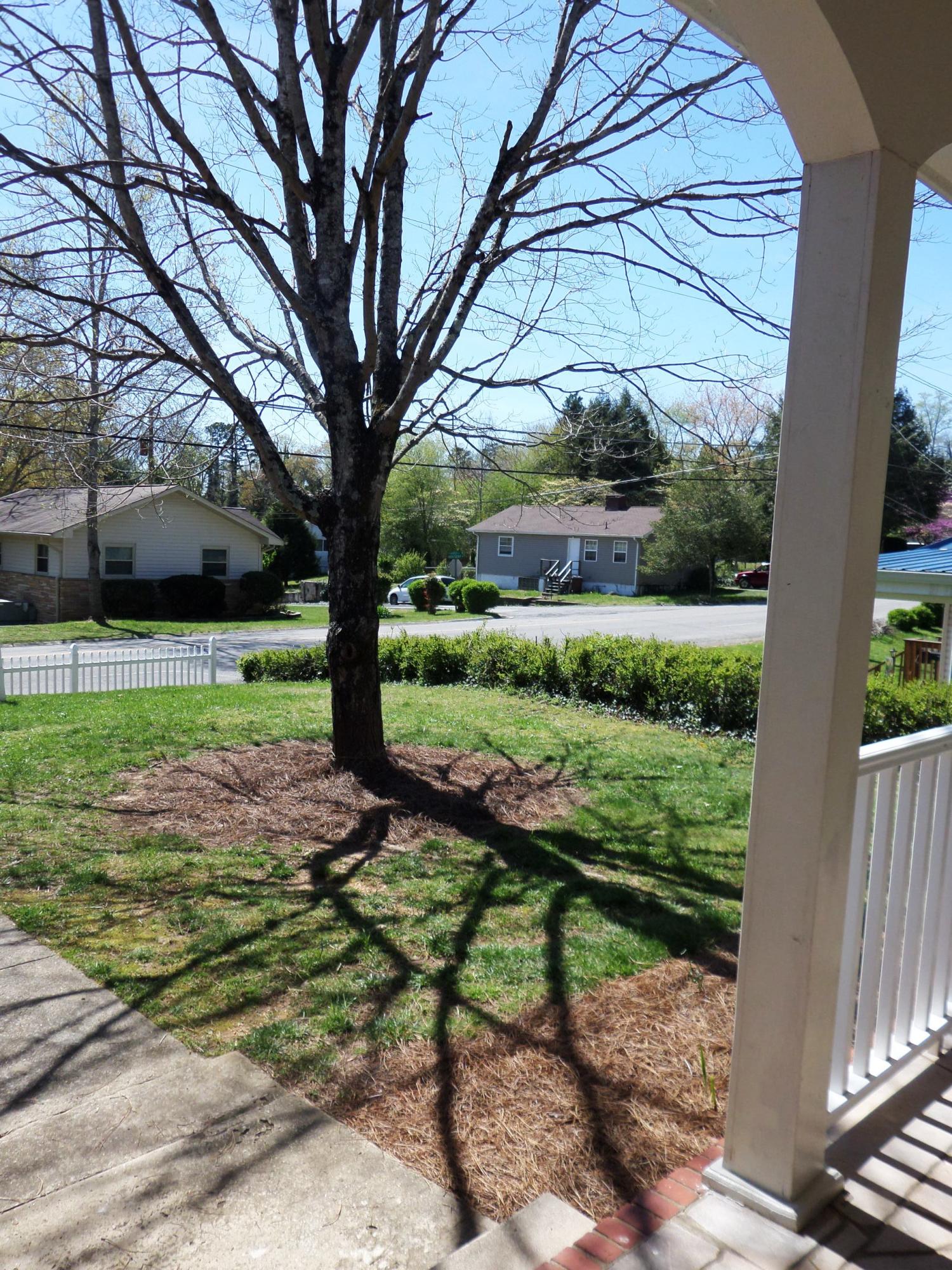 138 Kentucky Avenue Oak Ridge, TN 37830 - Photo 26 of 28 View of front