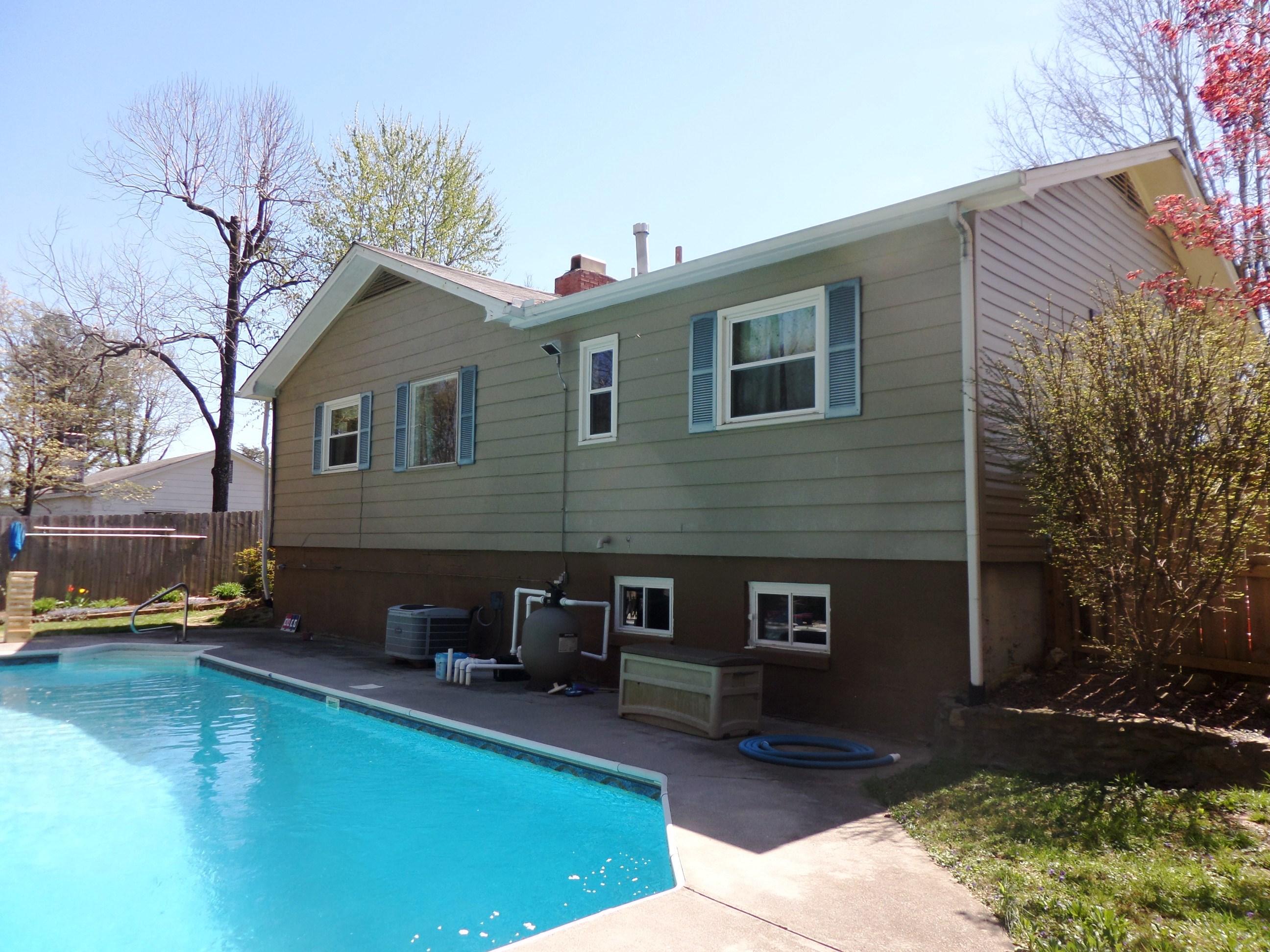 138 Kentucky Avenue Oak Ridge, TN 37830 - Photo 27 of 28 Back of house