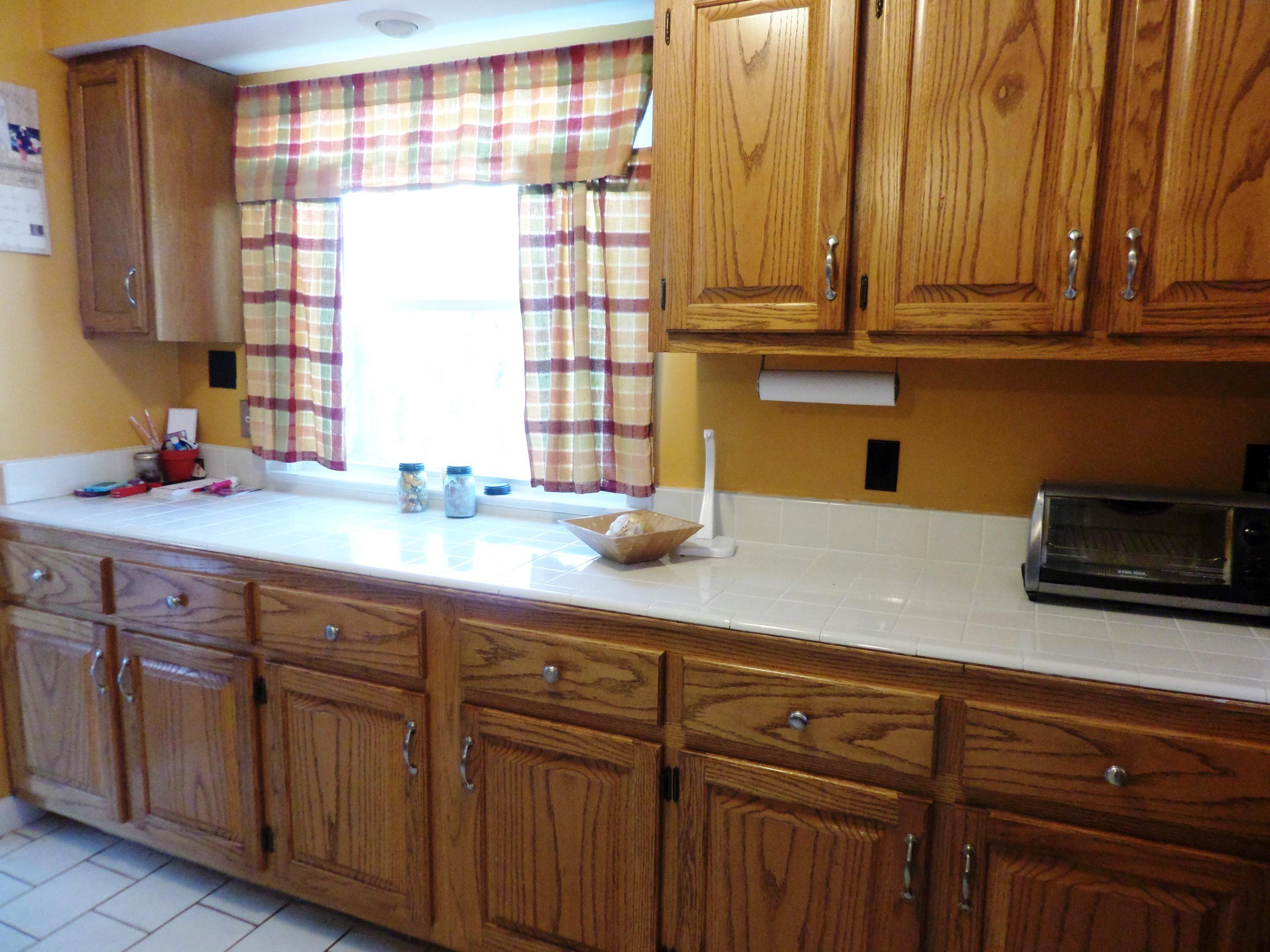 138 Kentucky Avenue Oak Ridge, TN 37830 - Photo 6 of 28 Kitchen5