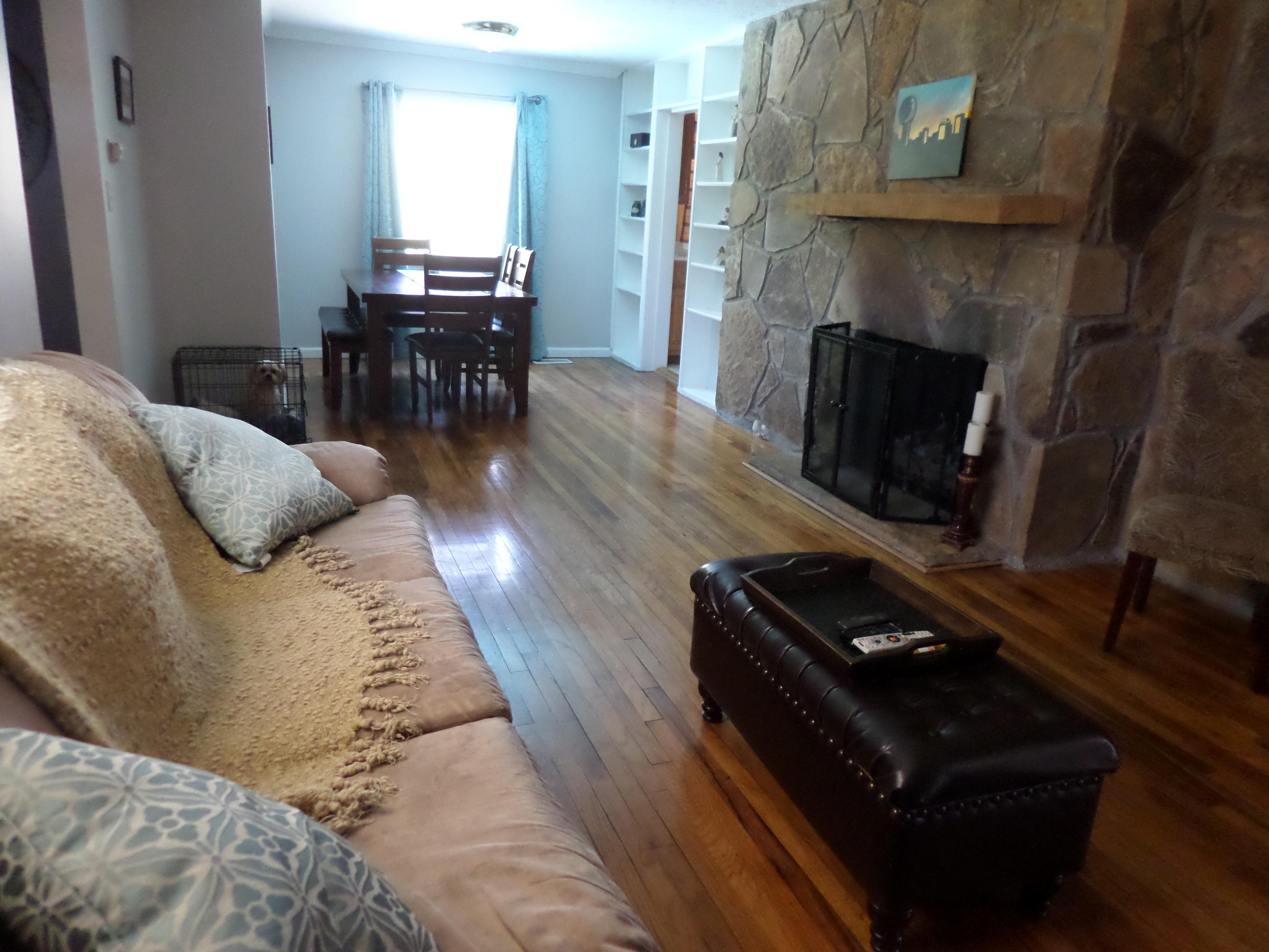 138 Kentucky Avenue Oak Ridge, TN 37830 - Photo 10 of 28 Living room 4