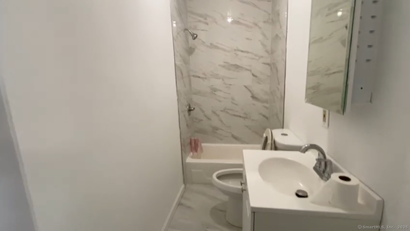 782 Hallett Street Bridgeport, CT 06608 - Photo 4 of 4