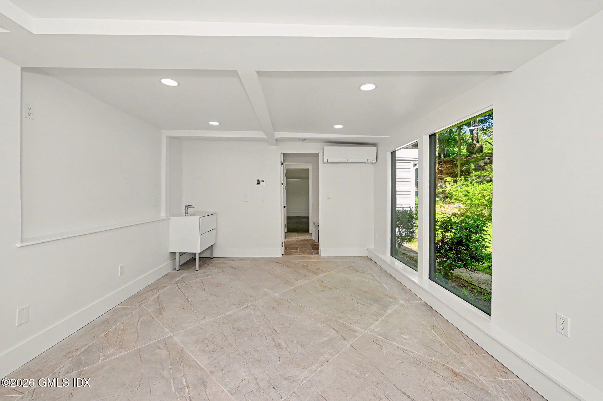 424 Cognewaugh Road Cos Cob, CT 06807 - Photo 32 of 43 7-web-or-mls-424-cognewaugh-rd