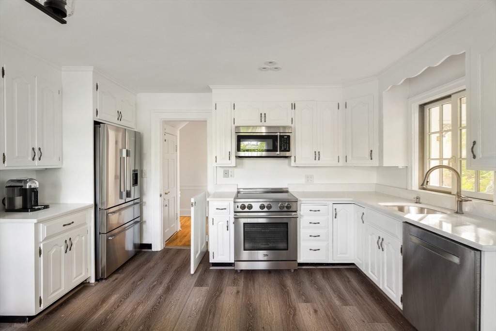 51 Fulton Street Dedham, MA 02026 - Photo 16 of 39