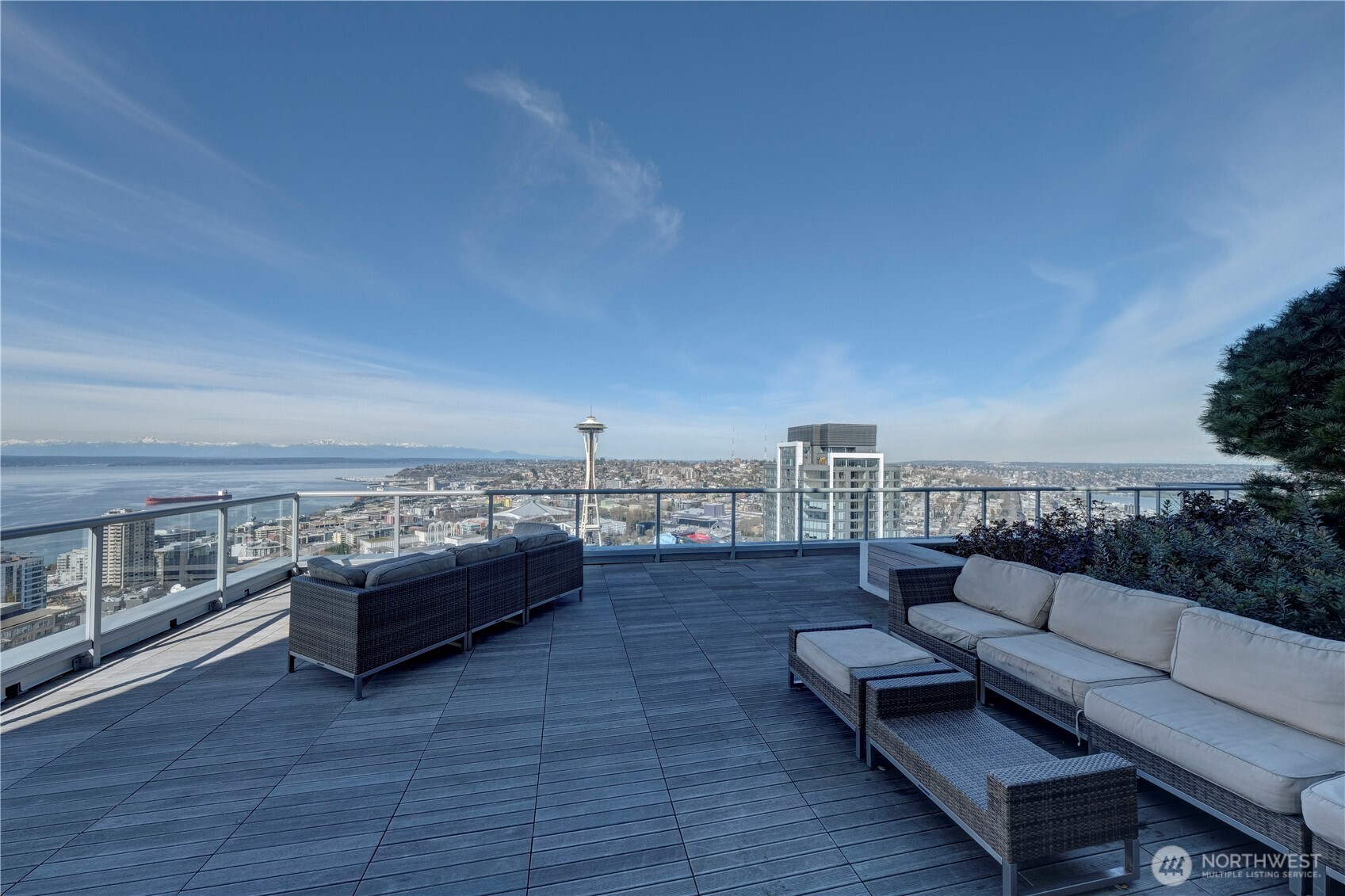 583 Battery Street, Unit 704N Seattle, WA 98121 - Photo 30 of 36 a terrace view with seating space