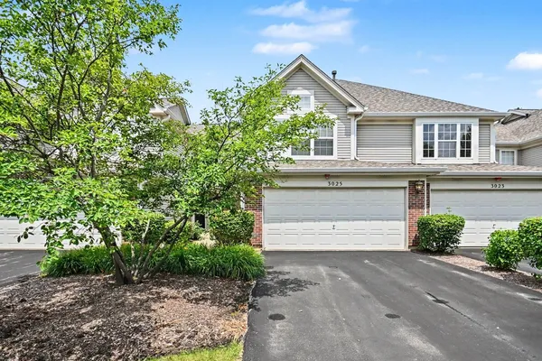 $420,000 | 3025 Crystal Rock Road, Unit 3025, Naperville, IL 60564