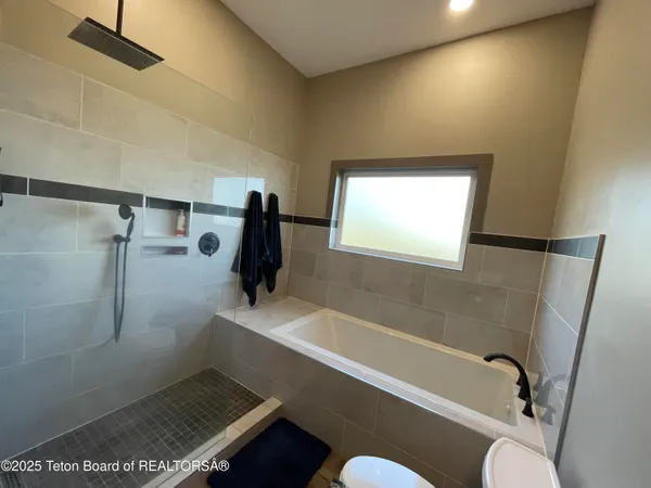 $699,900 | 330 Collett Avenue, Cokeville, WY 83114