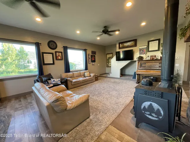 $699,900 | 330 Collett Avenue, Cokeville, WY 83114