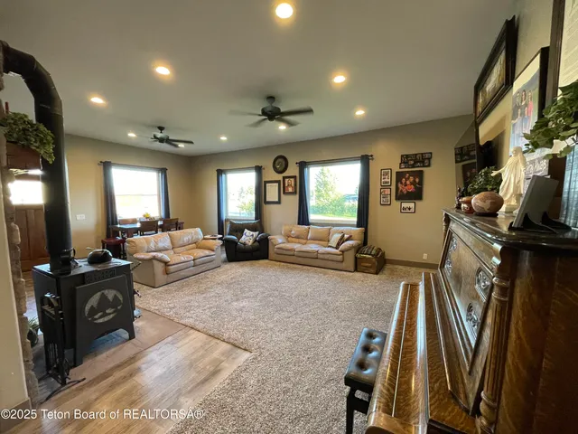 $699,900 | 330 Collett Avenue, Cokeville, WY 83114