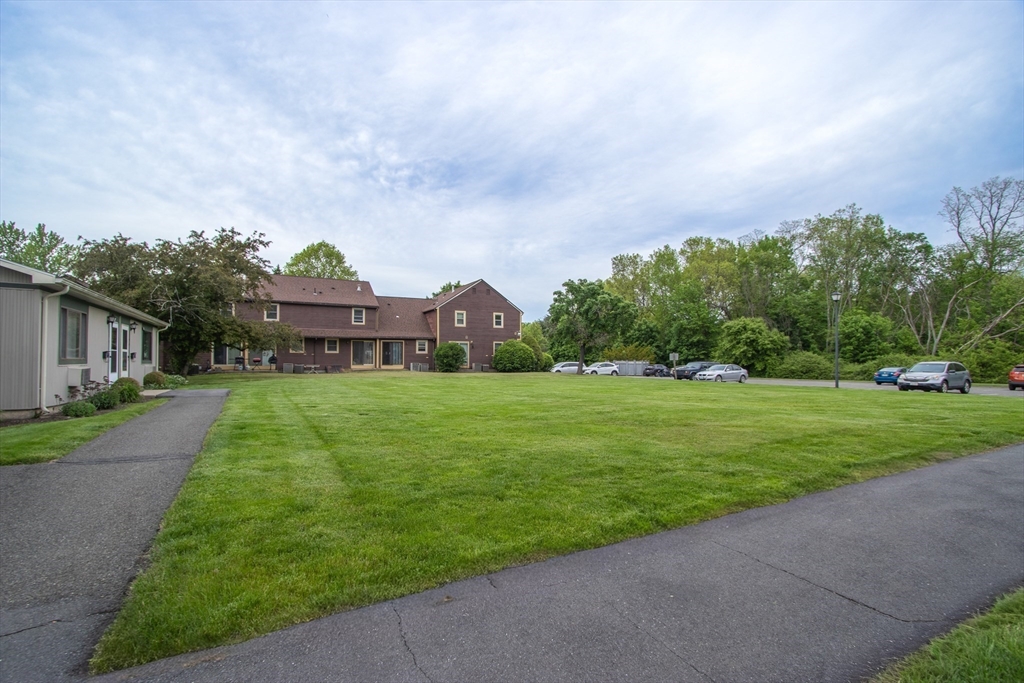 170 East Hadley Road, Unit 13 Amherst, MA 01002 - Photo 29 of 38