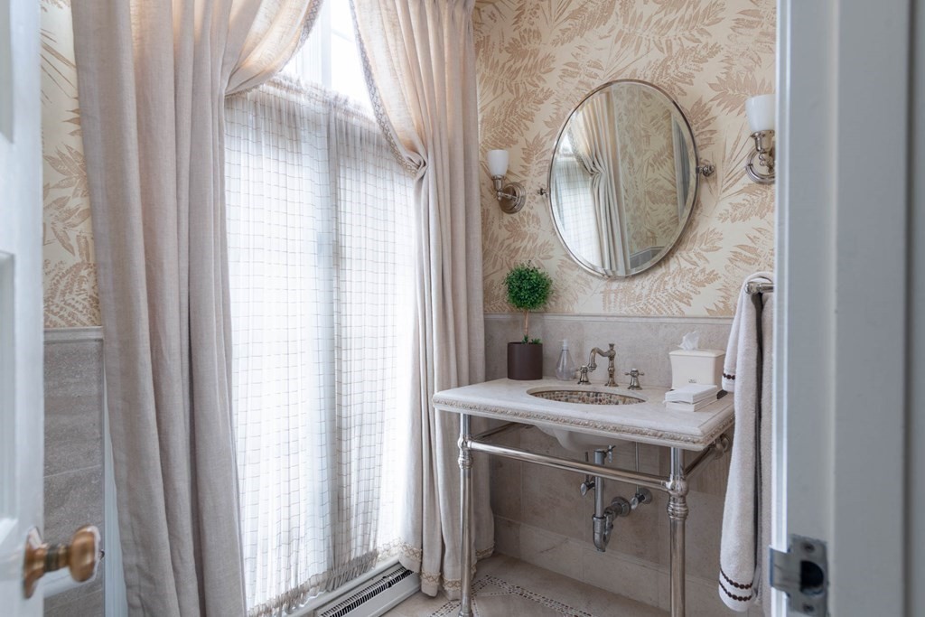 44 Walnut Road Weston, MA 02493 - Photo 18 of 42