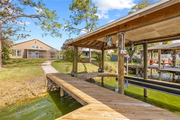 $485,000 | 1240 Vinetree Drive, Brandon, FL 33510