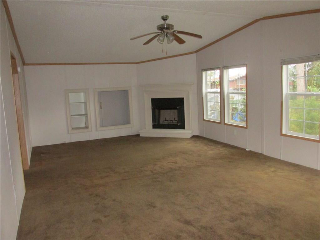 31991 Shelly Drive Springfield, LA 70462 - Photo 3 of 18 Gallery Image 3