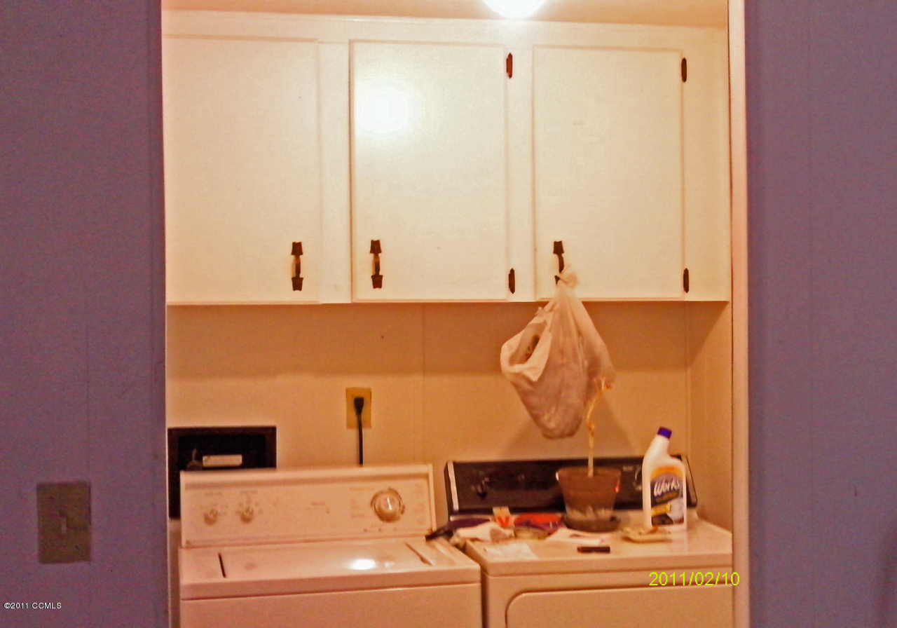 1178 McCallister Road Jacksonville, NC 28540 - Photo 2 of 8 Laundry