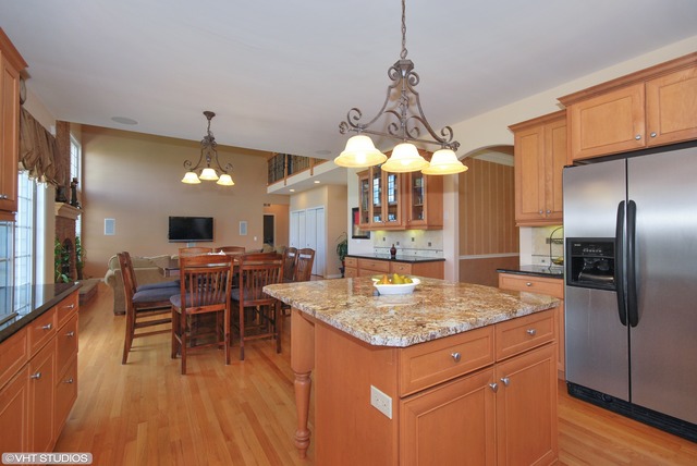 4015 Juneberry Road Naperville, IL 60564 - Photo 12 of 25