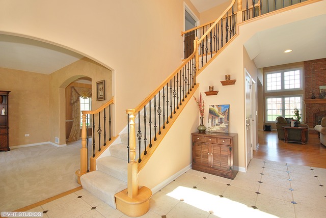 4015 Juneberry Road Naperville, IL 60564 - Photo 3 of 25