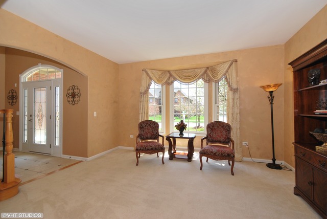 4015 Juneberry Road Naperville, IL 60564 - Photo 4 of 25