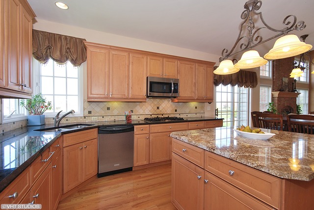 4015 Juneberry Road Naperville, IL 60564 - Photo 9 of 25