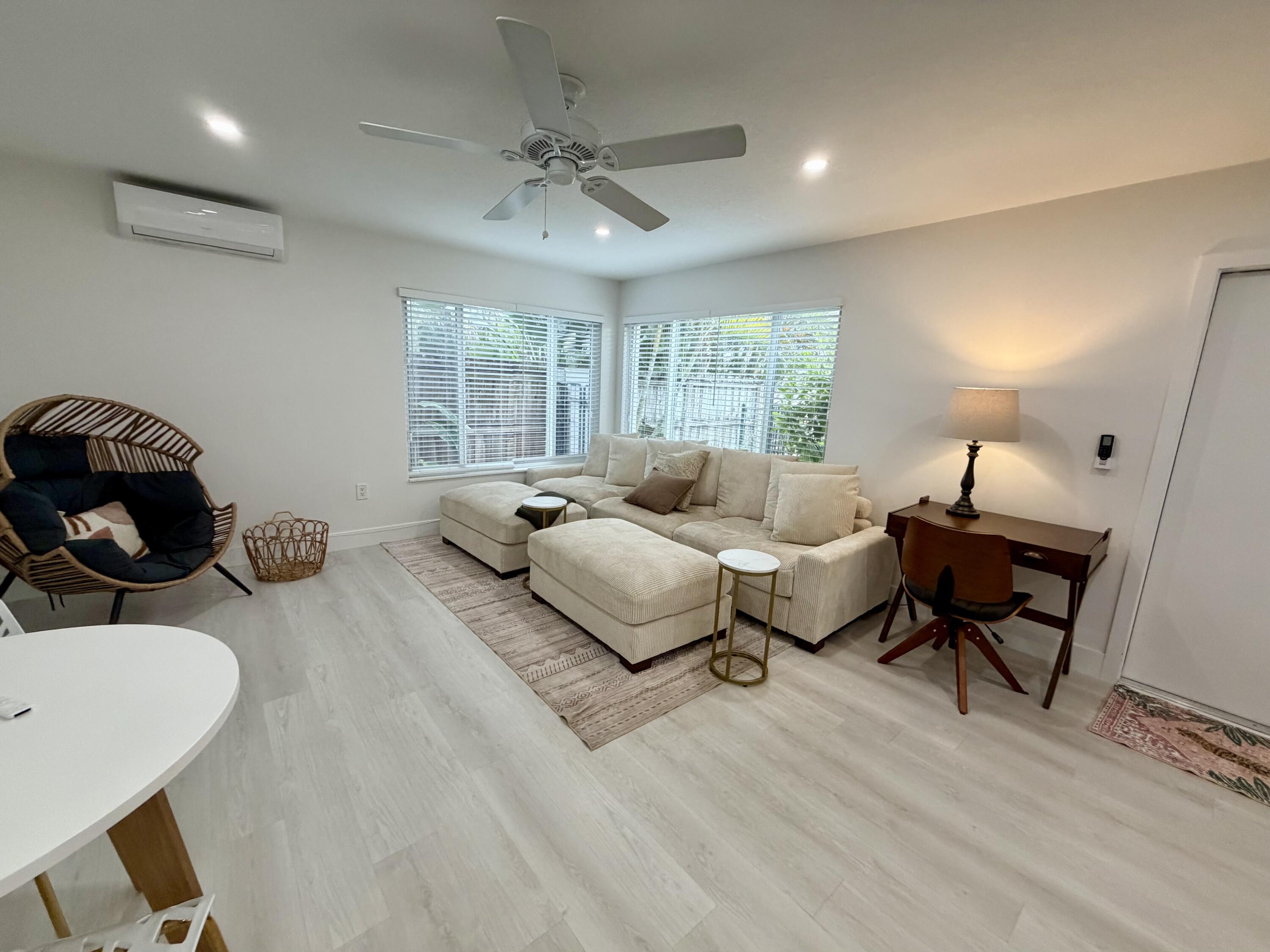 1279 Beach Road, Unit 3 West Palm Beach, FL 33404 - Photo 6 of 27 IMG_0574
