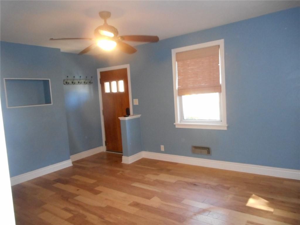 2043 Hulton Road Verona, PA 15147 - Photo 3 of 25 Gallery Image 3