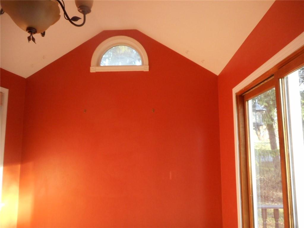 2043 Hulton Road Verona, PA 15147 - Photo 5 of 25 Gallery Image 5
