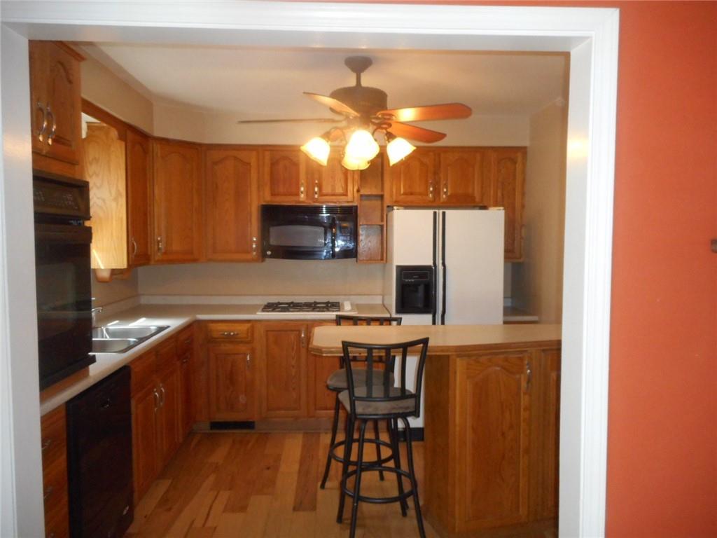 2043 Hulton Road Verona, PA 15147 - Photo 7 of 25 Gallery Image 7