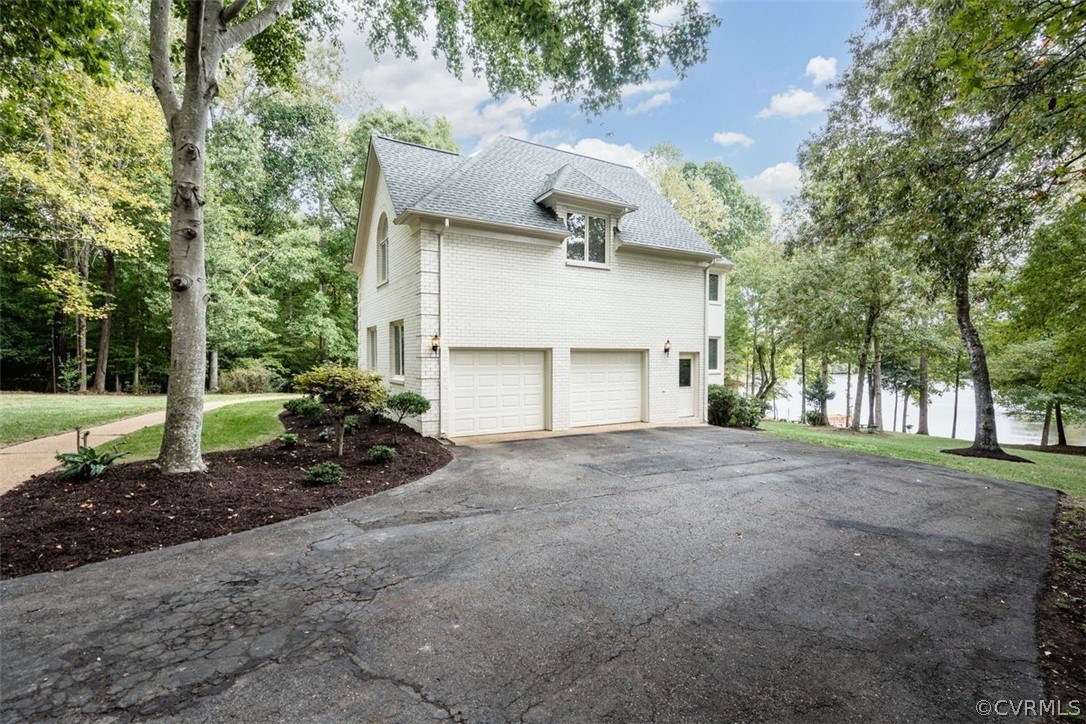 2 car garage with pedestrian entrance