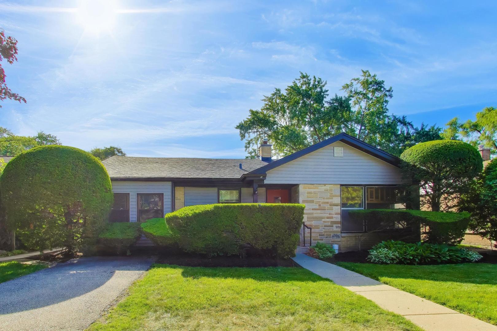 8631 East Prairie Road Skokie, IL 60076 - Photo 1 of 19 Gallery Image 1